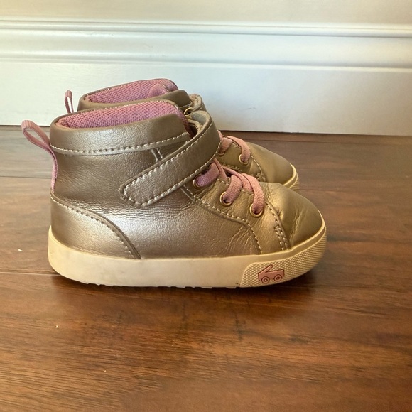 See Kai Run Hudson Gold and Pink Hi-Top Kids Shoes-Size 7 - Picture 1 of 13